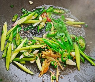 小炒花肠步骤11