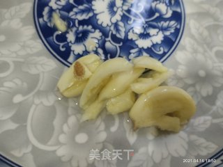 苦瓜焖鸡蛋步骤1
