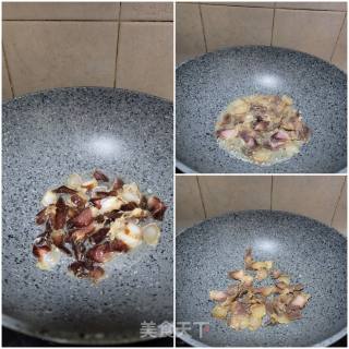 腊肉炒蒜苔胡萝卜步骤2