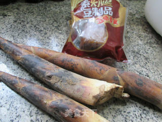 素火腿炒乌笋步骤1