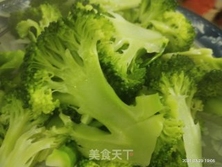 清炒西蓝花步骤5