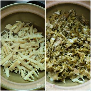 五花肉春笋酸菜煲步骤7