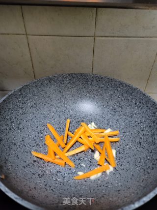 清炒莴笋胡萝卜步骤3