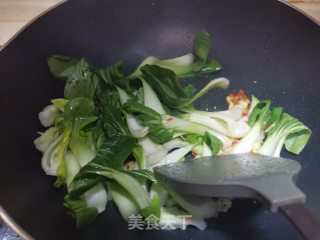 蒜蓉红辣椒炒上海青步骤3