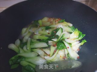 蒜蓉红辣椒炒上海青步骤5