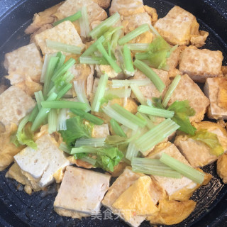 鸡蛋香煎豆腐步骤10
