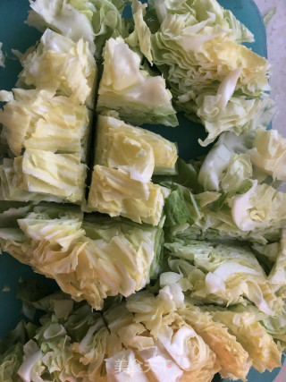 酸辣包心菜步骤1