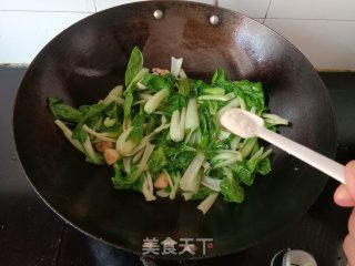 鸡油蒜香小白菜步骤5