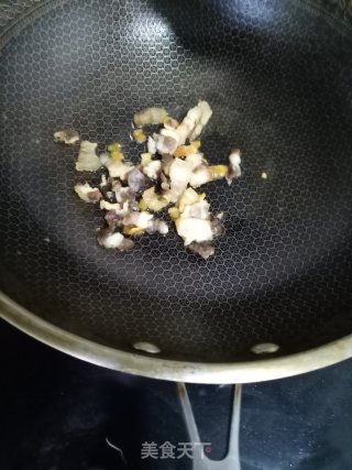 莴笋炒肉渣步骤4