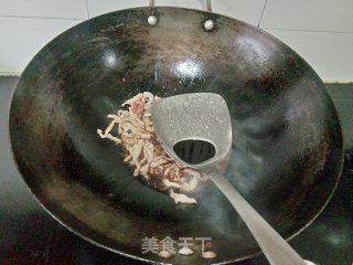 黄豆芽炒肉丝步骤4
