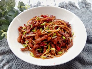 黄豆芽炒肉丝步骤8