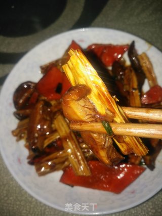 胡萝卜香菇炒腐竹步骤13