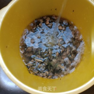 猪肉炒外婆菜步骤2