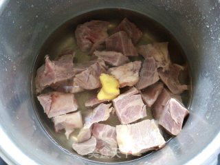 西红柿炖牛腩肉步骤3