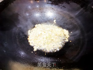 爆炒鱿鱼花步骤3