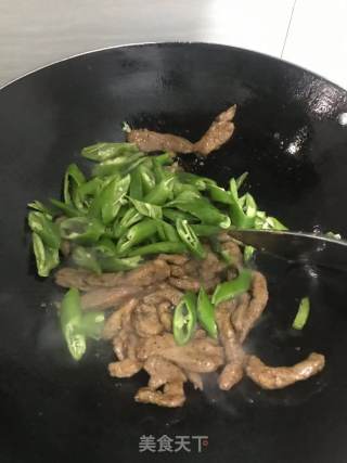杭椒炒牛柳步骤4