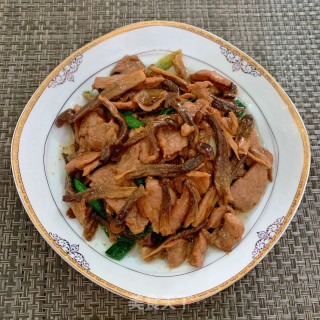 鹿茸菇炒里脊肉步骤12