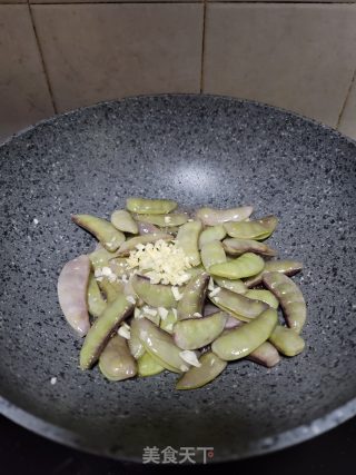 清炒紫扁豆步骤6