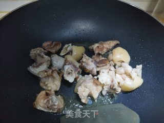 土钵原味猪蹄步骤3