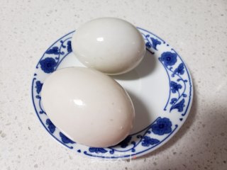 香椿芽炒鸭蛋步骤3