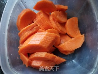 黄瓜炒木耳步骤2