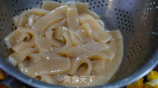 黄豆酱烧魔芋步骤3