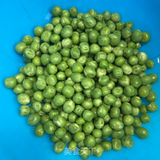 胡萝卜豌豆烧牛筋步骤1