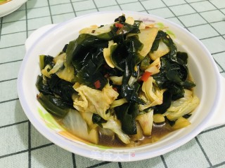 剁椒白菜炒海带步骤7