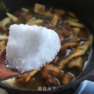 红烧肉炖春笋步骤12