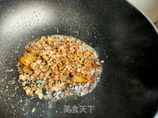 洋葱香菇炒肉末步骤11
