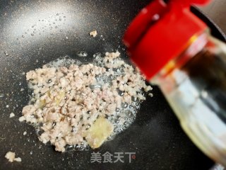 洋葱香菇炒肉末步骤10