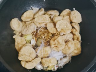 咸菜鱼腐煲步骤8