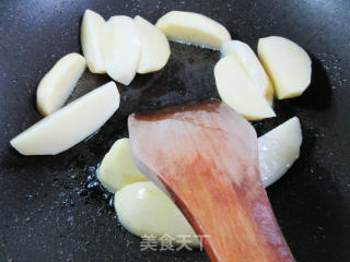 兰花豆腐干烧土豆步骤4