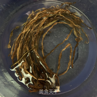 干豆角焖排骨步骤1