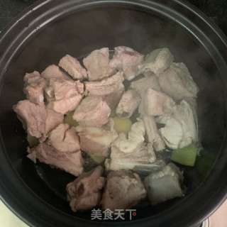干豆角焖排骨步骤6