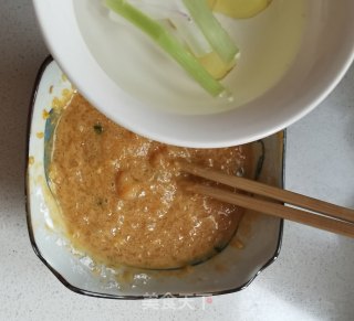 鸡肉丸烧豆腐泡步骤2