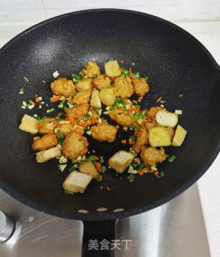 鸡肉丸烧豆腐泡步骤9