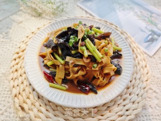 酱烧豆腐皮❗️快手简单低脂家常菜步骤7