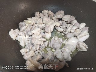 鸡肉烧白菜梗步骤3