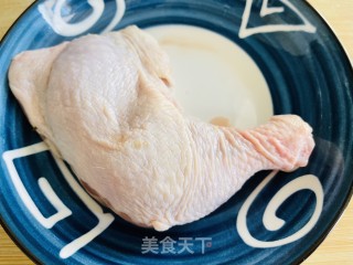 酥嫩多汁的蒜香黄油鸡步骤1