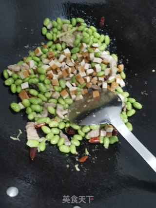 毛豆豆干炒肉丝步骤4