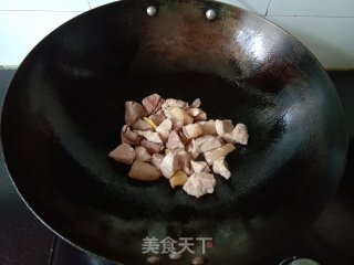 春笋胡萝卜烧肉步骤5