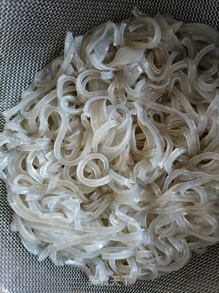 驴肉粉丝煲步骤3