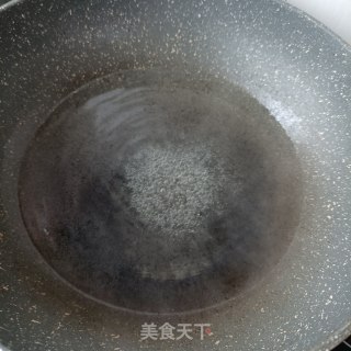 腊猪舌炒甜豆步骤3