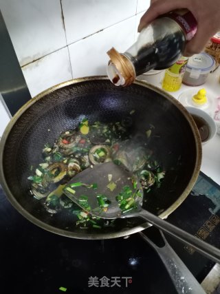 荞头爆炒盘龙黄鳝步骤12