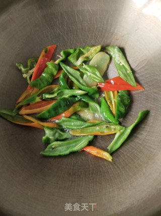 辣椒炒白虾步骤6