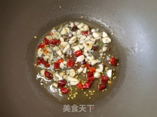 蒜瓣辣椒蒸炒土豆丝步骤11
