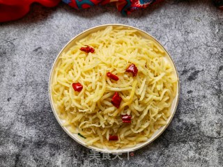 蒜瓣辣椒蒸炒土豆丝步骤16