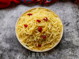 蒜瓣辣椒蒸炒土豆丝步骤17