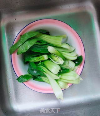 油菜炒粉条步骤1